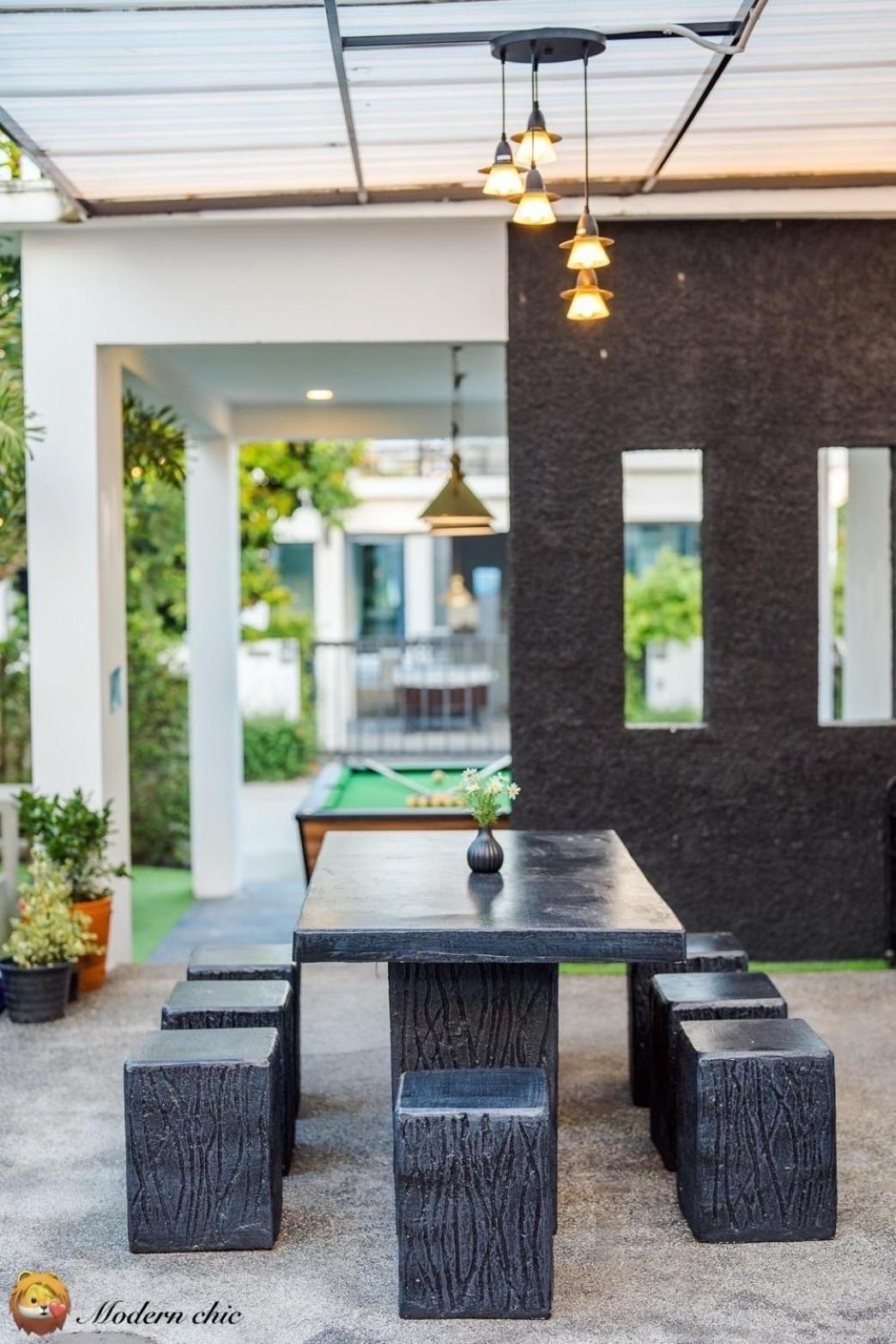 Modern Chic Villa